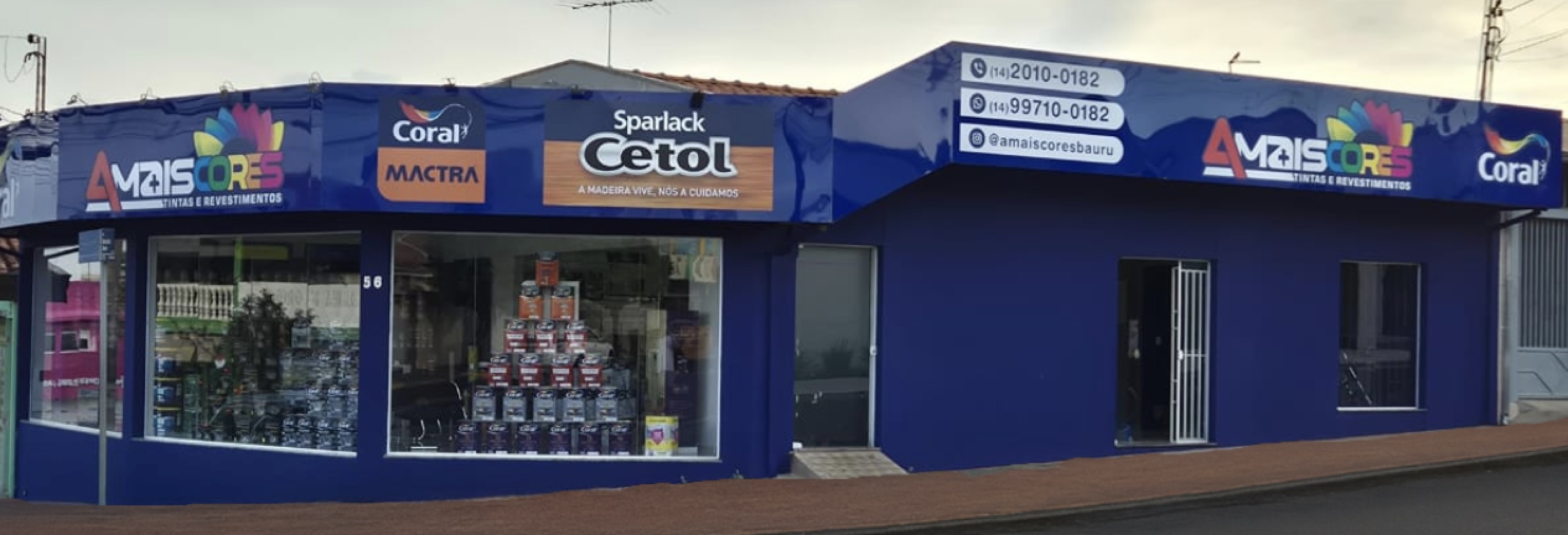 Fachada da loja Amais Cores